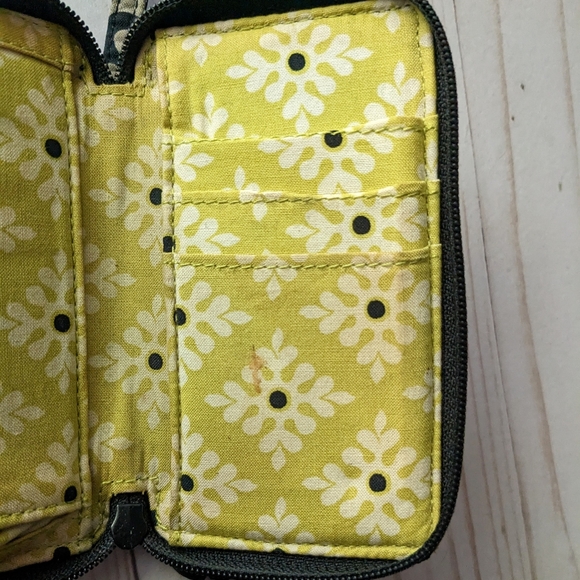 Vera Bradley Wristlet Baroque Pattern Black Yellow Gray White Wallet - Picture 6 of 7